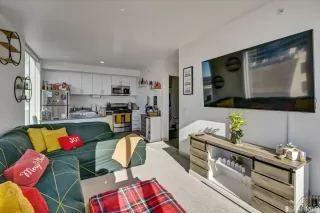 Photo #6: 425049965 Listing 