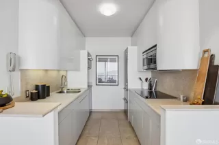 Photo #6: 425050155 Listing