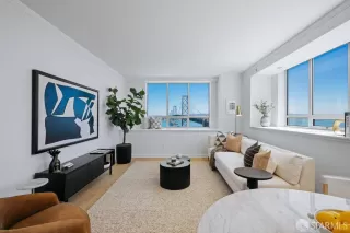 Photo #4: 425050343 Listing