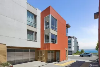 Photo #1: 425050589 Listing 