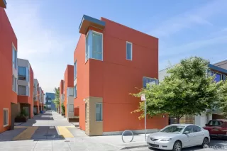 Photo #2: 425050589 Listing 