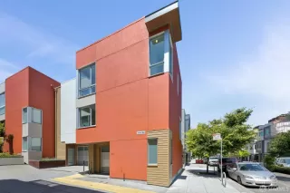 Photo #3: 425050589 Listing 