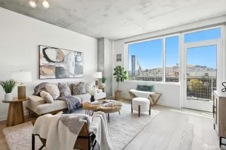 Photo #1: 425050876 Listing 