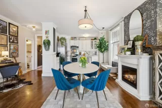 Photo #6: 425050893 Listing