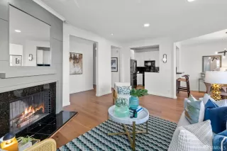 Photo #5: 425051123 Listing 