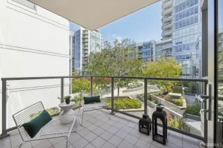 Photo #6: 425051142 Listing 