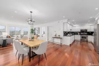 Photo #3: 425052135 Listing