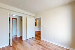 Photo #4: 425052460 Listing 