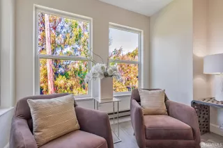 Photo #4: 425052512 Listing