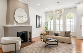 Photo #4: 425052698 Listing