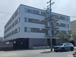 Photo #2: 425052795 Listing 