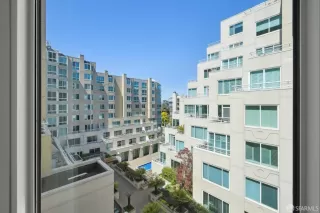 Photo #1: 425053273 Listing 