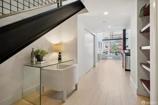 Photo #3: 425054267 Listing 