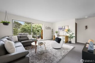 Photo #2: 425054277 Listing 