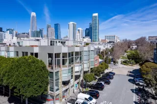 Photo #3: 425054370 Listing