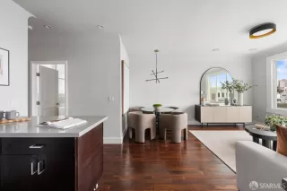 Photo #6: 425054740 Listing 