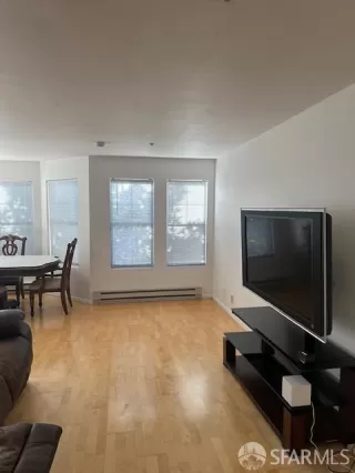 Photo #3: 425054891 Listing