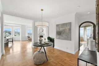 Photo #4: 425055131 Listing 