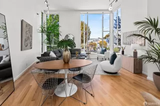 Photo #4: 425055133 Listing 