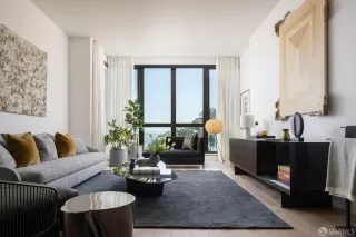 Photo #5: 425055697 Listing 