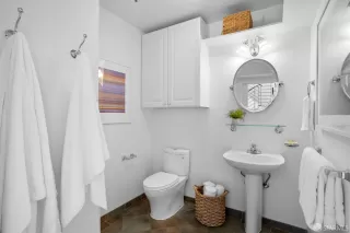 Photo #5: 425055724 Listing 