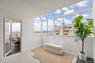 Photo #2: 425055769 Listing 