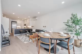 Photo #2: 425055862 Listing