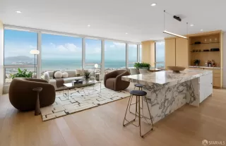 Photo #3: 425056599 Listing 