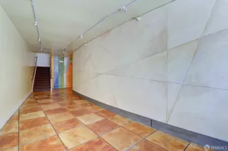 Photo #4: 425056602 Listing