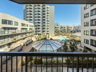 Photo #1: 425056822 Listing