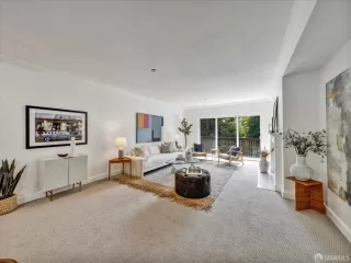 Photo #4: 425057272 Listing 