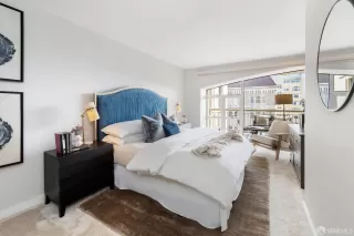 Photo #4: 425057413 Listing 