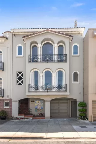 Photo #6: 425057466 Listing 