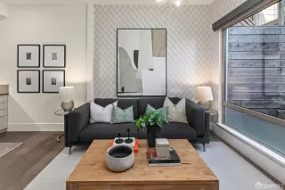 Photo #6: 425057475 Listing 