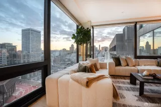 Photo #2: 425057711 Listing 