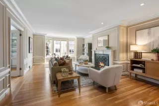 Photo #5: 425057739 Listing