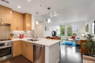 Photo #5: 425057767 Listing 