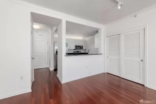 Photo #6: 425058022 Listing 