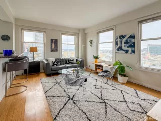 Photo #4: 425058148 Listing