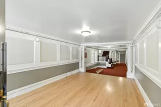 Photo #4: 425058443 Listing 