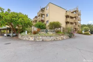 Photo #3: 425058689 Listing