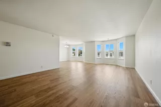 Photo #6: 425058730 Listing 