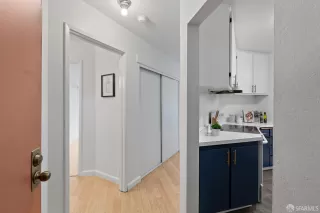 Photo #1: 425058785 Listing