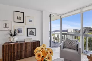 Photo #3: 425058809 Listing