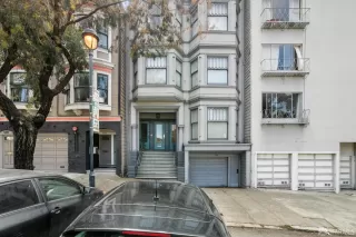 Photo #2: 425059594 Listing