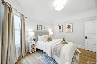 Photo #6: 425059594 Listing