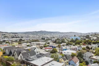 Photo #3: 425059714 Listing