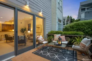 Photo #4: 425059756 Listing 