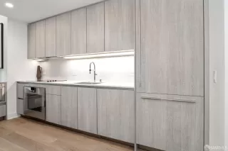 Photo #3: 425059767 Listing 