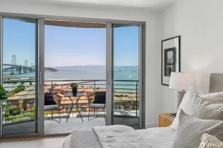 Photo #1: 425059827 Listing 